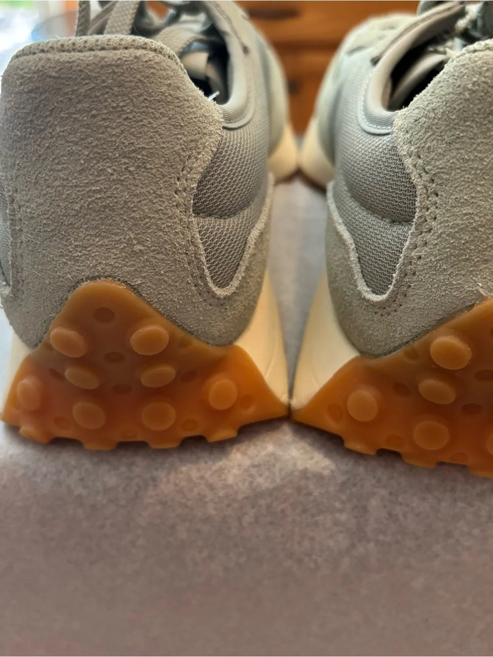 New Balance 327 GS Rose Sugar - Picture 2 of 7